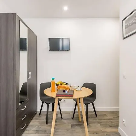 Arc De Triomphe - Etoile Charmant Pour 2 Personnes Apartment *